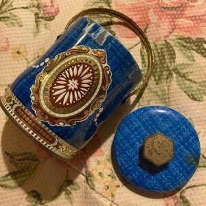 Murray Allen Imports Vintage Tin